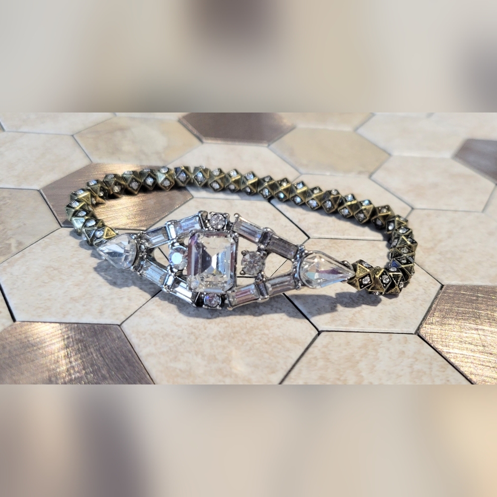 Chloe + Isabel Vintage Casting + Beads Stretch Bracelet